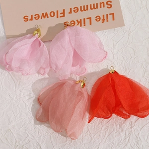 Pendenti a petalo in organza colorata con cappucci in metallo dorato per gioielli DIY