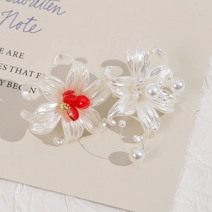 Irregular pearl white lily flower petals for DIY earrings and hair accessory crafts