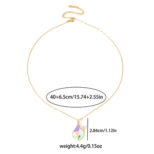 Collana vintage dorata con pendente fiore e farfalla, smalto a forma di tulipano e zirconi