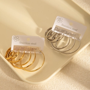 Lot de six paires de boucles d'oreilles créoles en acier inoxydable or et argent