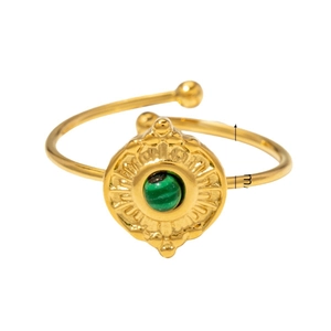 Bague vintage française en acier doré ajustable avec une pierre de malachite verte