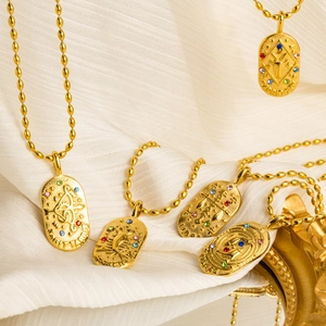 Colliers zodiaque ovales en acier inoxydable doré avec pendentifs en zircons colorés