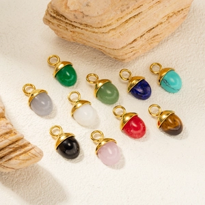 Pendenti a forma di ghianda in pietre naturali con cappuccio dorato 18k in 10 colori