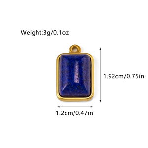 Dimensiones detalladas del colgante rectangular de lapislázuli con marco de metal