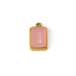 Detalle de colgante de piedra natural rosa con marco dorado de acero inoxidable DIY