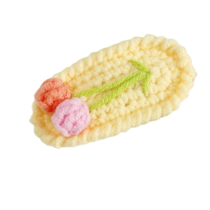 Handgefertigte Häkel-Haarspange mit Tulpen-Design und gelber Basis aus Baumwolle