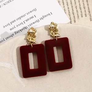 French vintage burgundy velvet rectangular earrings with hammered gold metal texture