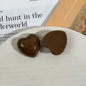 Glossy coffee brown resin heart-shaped charms for DIY jewelry and hair accessories