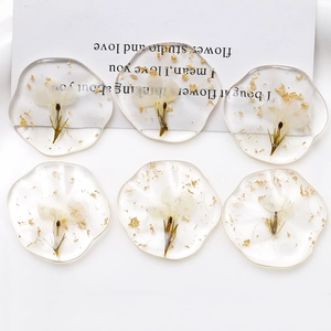 Set of 6 oval resin charms with real white dried flowers and gold foil flakes for DIY jewelry