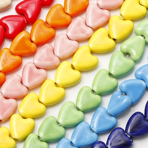 Perles en céramique brillantes en forme de cœur arc-en-ciel pour création de bijoux