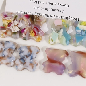 Set di ciondoli a forma di orso in resina per custodie cellulari e accessori fai-da-te