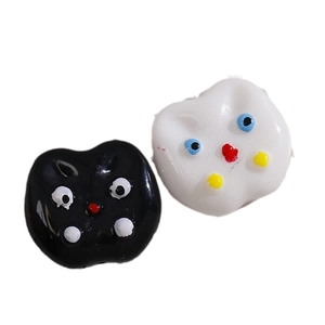 DIY colorful acrylic cat head beads in black and white for handmade earring jewelry making