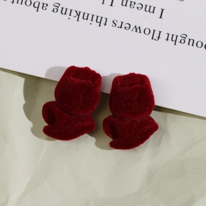 Accesorios de resina de tulipa flocada rojo oscuro para pendientes y pelo DIY