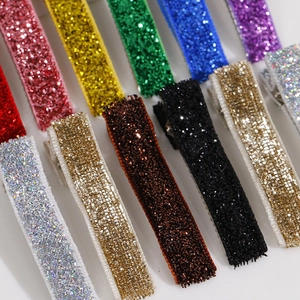 Barrettes à cheveux recouvertes de tissu à paillettes colorées en finitions variées