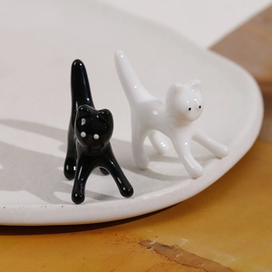 Porta anelli creativi in ceramica a forma di gatto bianco e nero per gioielli decor