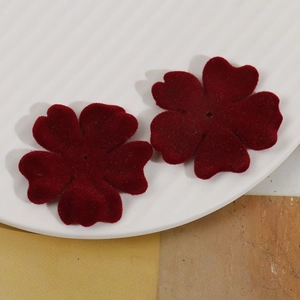 Accessori per fiori a quattro petali in velluto rosso per gioielli fai-da-te e capelli