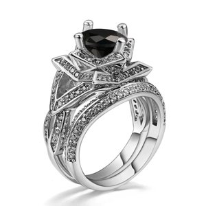 Set di anelli a doppio strato alla moda con zircone nero a forma di cuore per donna