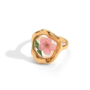 French style gold open ring with pink dried flower and green leaf in square resin