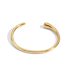 Bracelet jonc ouvert en acier titane plaqué or 18 carats au design goutte d'eau