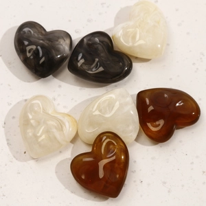 Irregular 3D heart resin charms with ink wash marble and amber textures for DIY jewelry