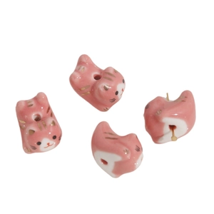 Schattige roze keramische kattenkralen met gouden accenten voor DIY sieraden