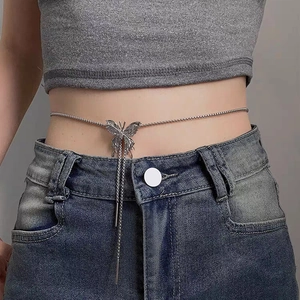 Damen Kettengürtel aus Silbermetall mit Schmetterlingsanhänger und hängenden Fransen