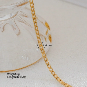 Collana a catena barbazzale minimalista in acciaio inossidabile dorato da 4 mm