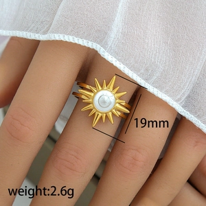 Goldener Sonnenring mit weißer Perle und zweischichtigem Band, Gewicht 2,6 g