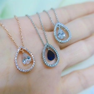 Moda Collana Con Ciondolo in Zirconia a Forma di Pera in Rame per Donna Gioielli Con Ciondolo a Goccia d'Acqua Galvanizzati