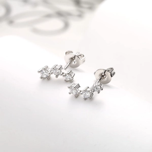 Minimalist S925 sterling silver stud earrings with three graduated round cubic zirconia