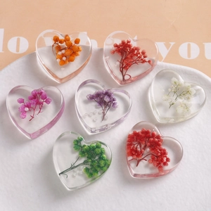 Handmade heart resin charms with dried flowers and pearls for DIY jewelry making