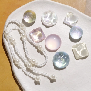 Iridescent crystal beads and pearl chain shoe charm accessories for DIY footwear decoration