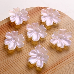 Perles de fleurs 3D blanc nacré à six pétales pour la création de bijoux DIY