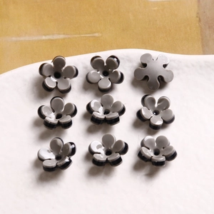 Gray and black acrylic five-petal flower charms for DIY jewelry and hair accessories