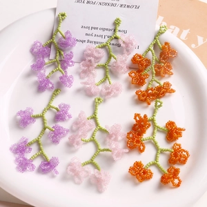 Pendentifs fleurs en perles tissées à la main en violet et rose pour bijoux DIY