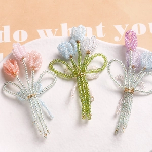 Pendentifs tulipes en perles faits main pour bijoux et accessoires DIY en couleurs
