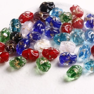 Perle ovali in vetro con foglia d'oro in vari colori per la creazione di gioielli DIY