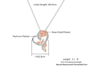 Detailaufnahme Herzanhänger mit Roségold-Rose und Platin-Beschichtung für Damen
