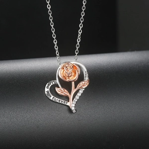 Zweifarbige Herz-Halskette mit Rose, Kristallbesatz und I love you forever Gravur