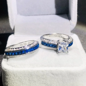 Klassieke vierkante zirkoon ringenset met blauwe spinel en 18K GP witgouden afwerking