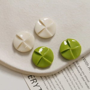 Creative 20mm windmill resin charms in white and olive green for DIY phone case decor