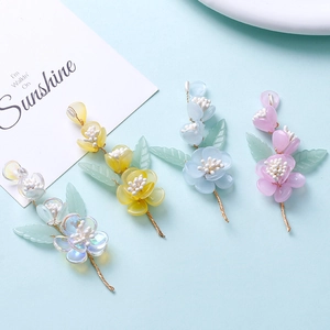 Exquisite resin floral hairpins with tassels and pearls in pastel colors for women