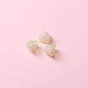 Détails de perles de lys en acrylique pour bijoux DIY avec trou vertical supérieur
