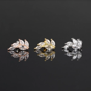 Dreiteiliges Blatt-Ohrstecker-Set mit Marquise-Zirkonia in drei edlen Metallfarben