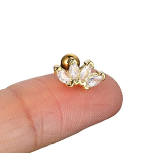 Kronen-Ohrstecker mit Marquise-Zirkonia in Goldoptik und sicherem Schraubverschluss