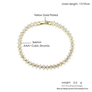 Vista macro dettagliata del bracciale tennis placcato oro con zirconi AAA+ taglio a rombo