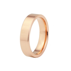 Detaillierte Nahaufnahme eines 6 mm roségold polierten Edelstahl-Flachrings