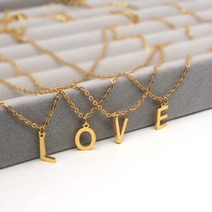 Minimalistische 316L Edelstahl 26 Anfangsbuchstaben Anhänger Halskette Für Damen Gold Silber Plattiert Alphabet Schlüsselbein Kette Schmuck Geschenk