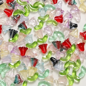 Macro de perles de tulipe en verre translucide coloré pour la création bijoux