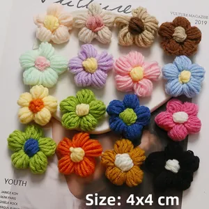 Colorful 4cm handmade crochet flowers for DIY jewelry and accessories, set of 16 pieces